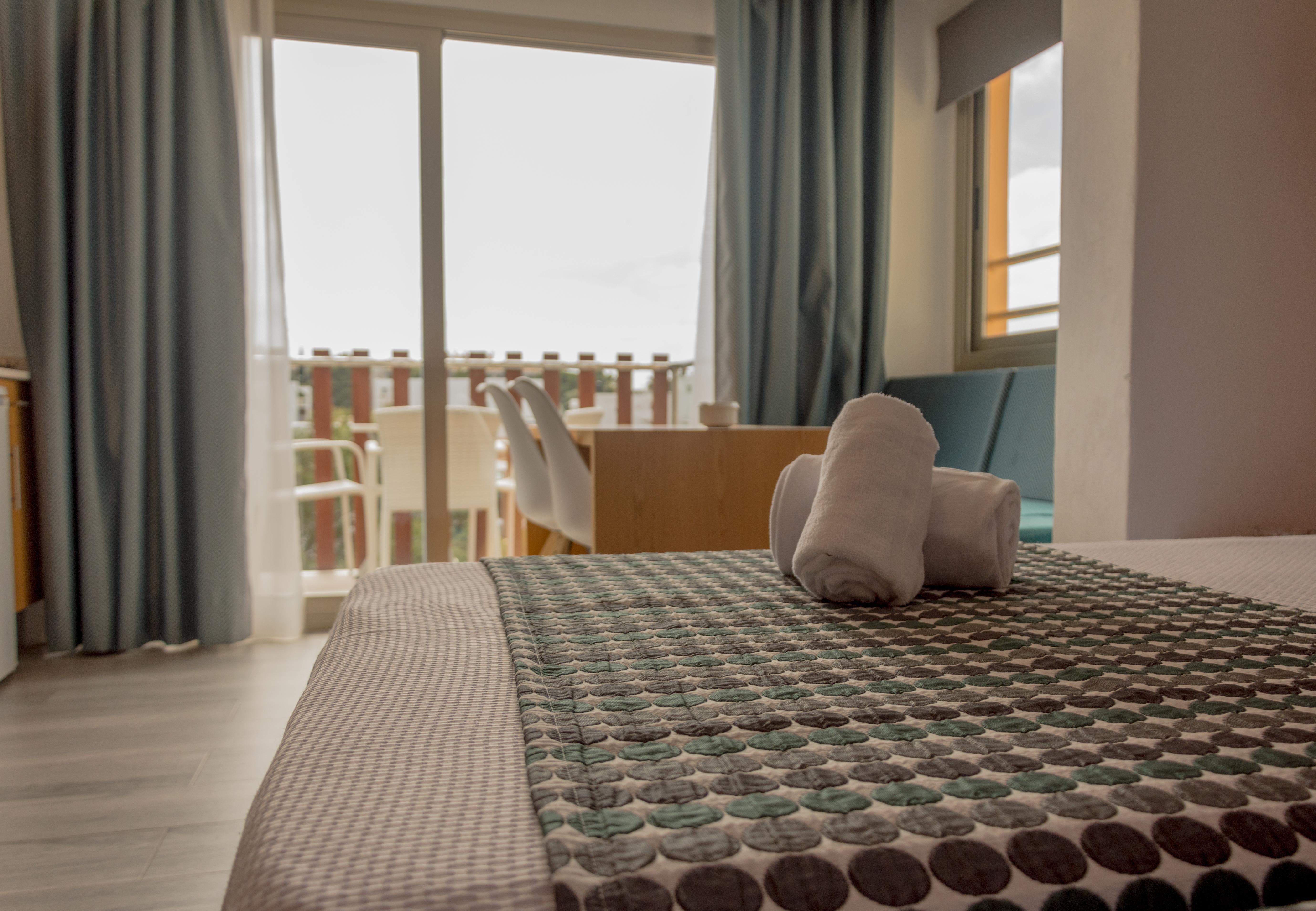 Apartamentos Playa Ferrera Cala Ferrera  Extérieur photo